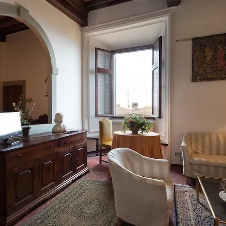 Del Capitano Apartment Cortona