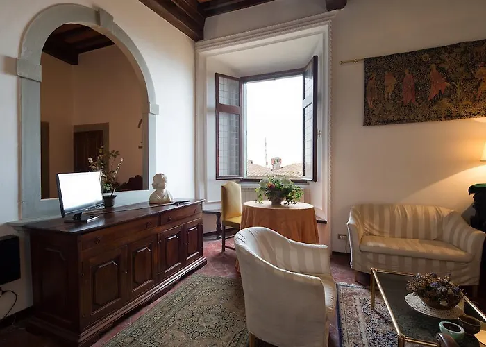 Del Capitano Apartment Cortona